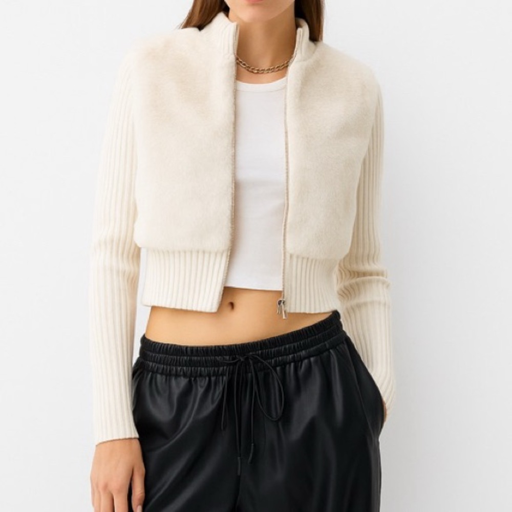 Bershka Sweater Long Sleeve Zip Up Faux Fur Beige